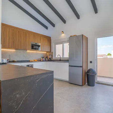 Appartement Requesens 45 *