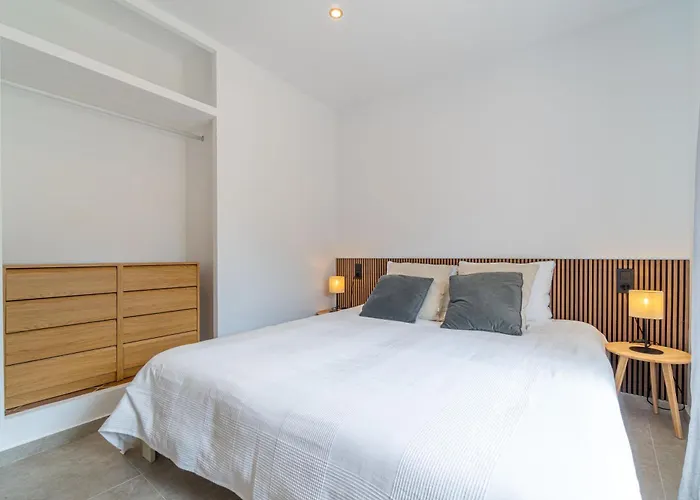 Requesens 45 Apartman *
