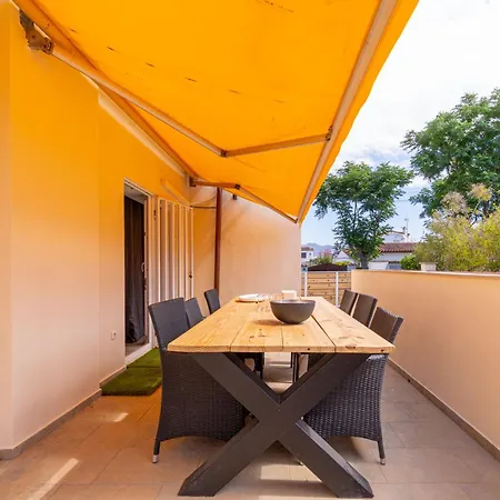 Апартаменты Requesens 45