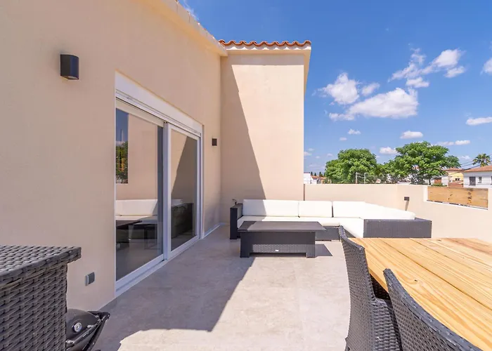 Апартаменты Requesens 45 *